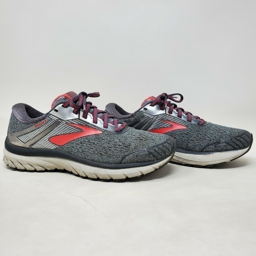 Brooks Women's Adrenaline GTS 18 Running Shoes 9